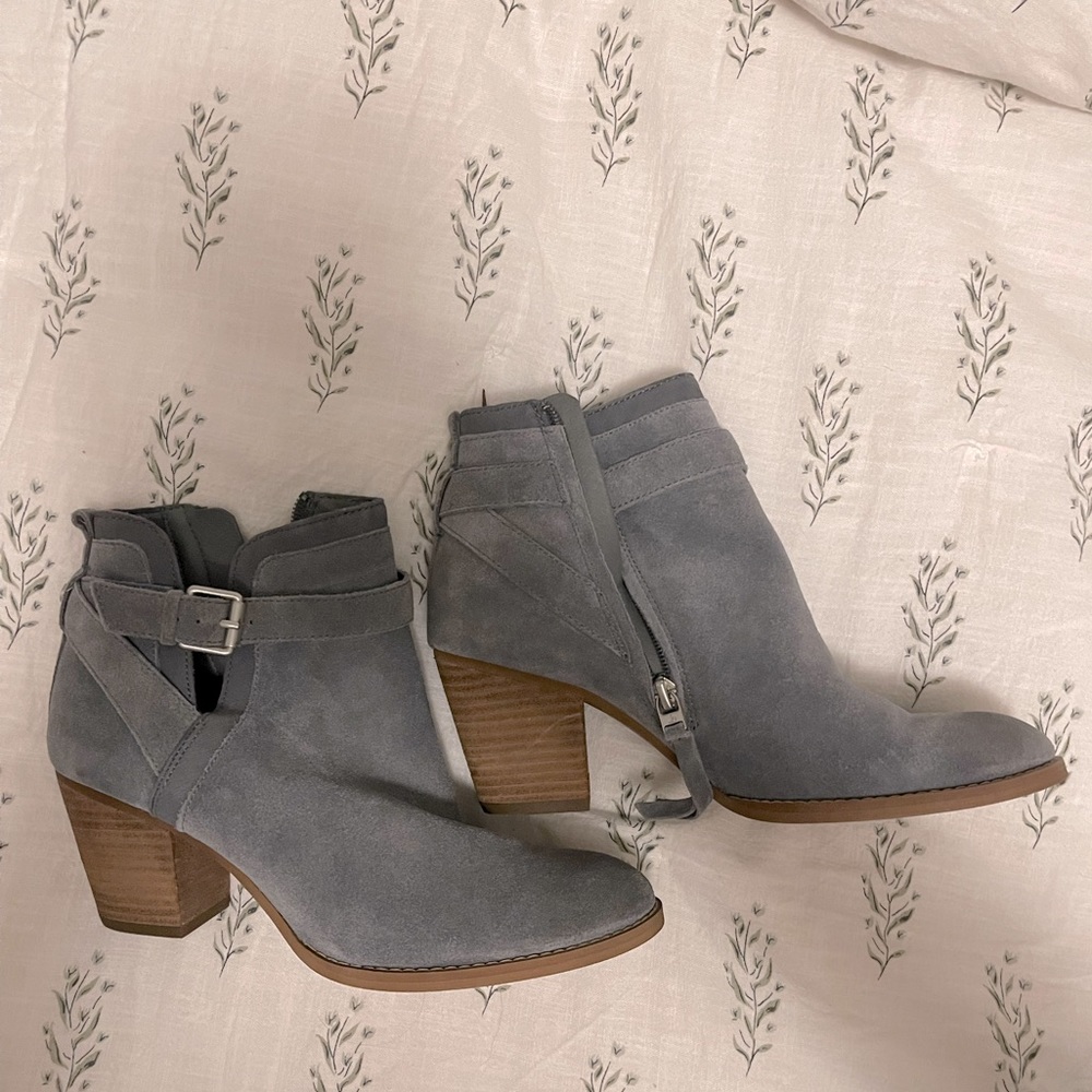 Sam Edelman • BLUE SUEDE BOOTIES (Size 8)
